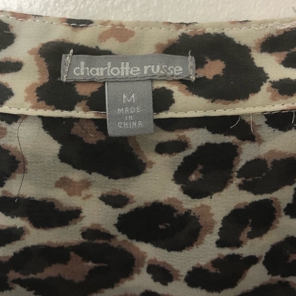Leopard print long sleeve button down blouse - Picture 5 of 5